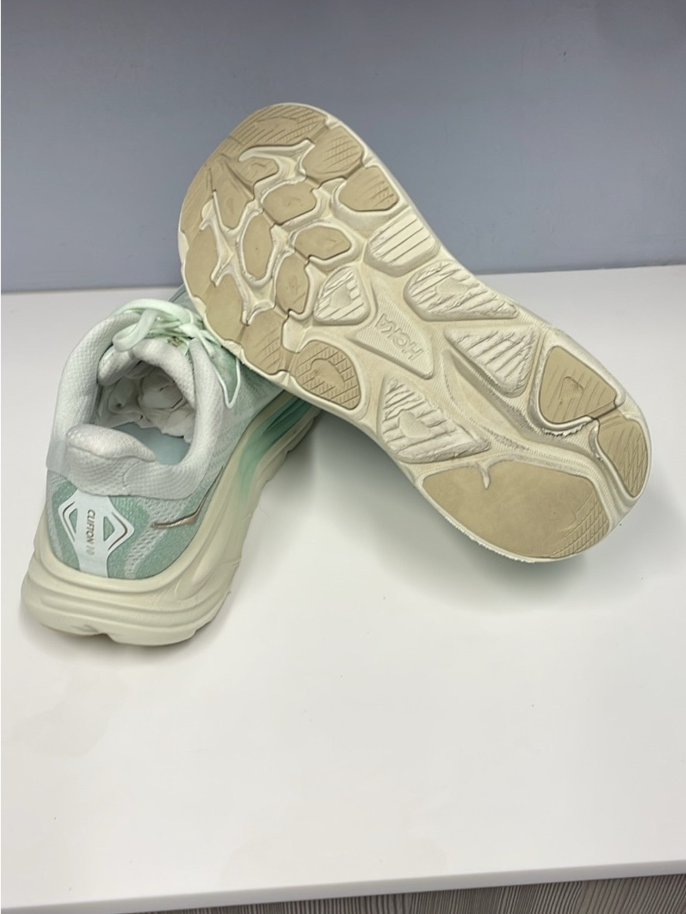 HOKA CLIFTON10 Women's Running Sneakers - Lightweight Comfort size 9 - Picture 5 of 8